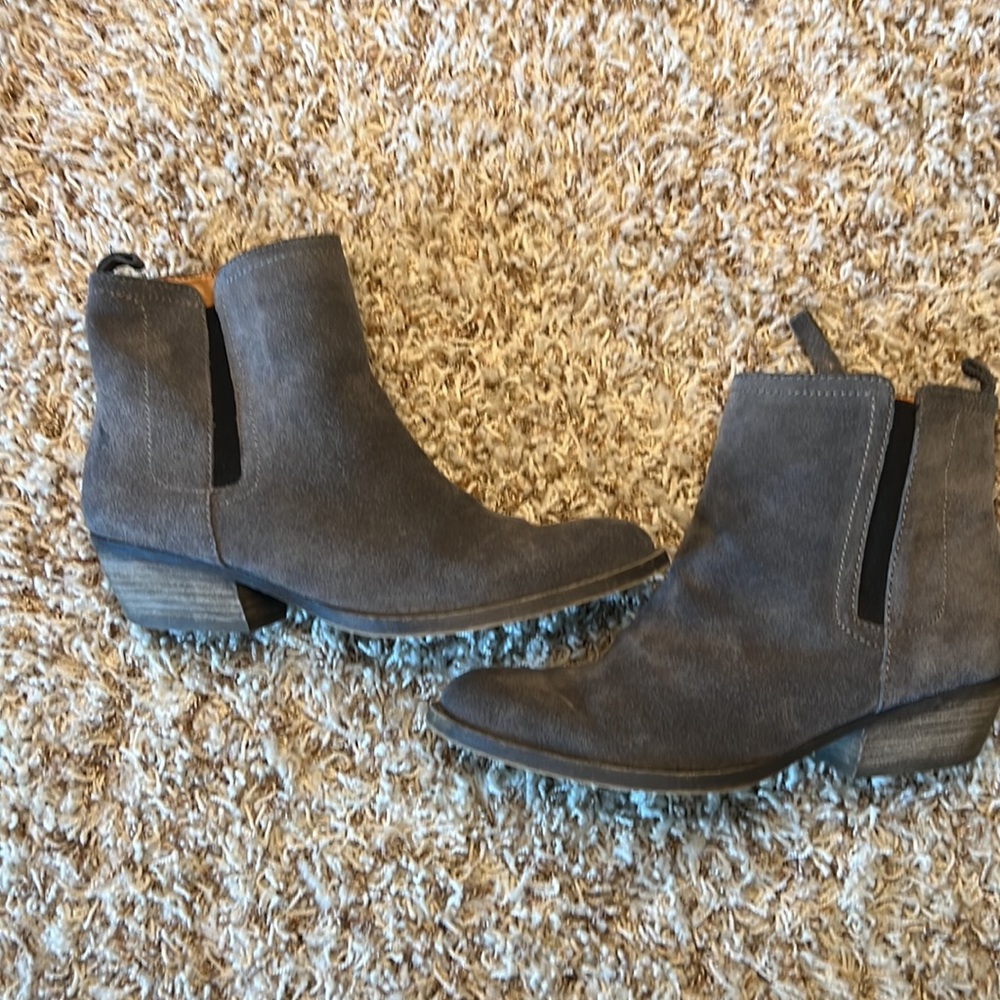 Nine West Vintage America Collection gray  suede bootie-7 - Picture 6 of 9